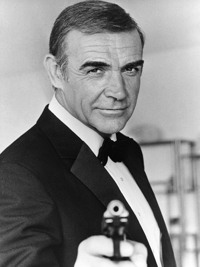 Bond i njegove devojke