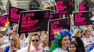 3 stvari koje nikada ne govorite prijateljici ili prijatelju koji se upravo "autovao" kao LGBT