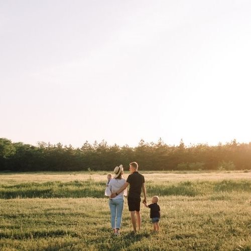 Želite da naučite svoje dete da voli sebe?